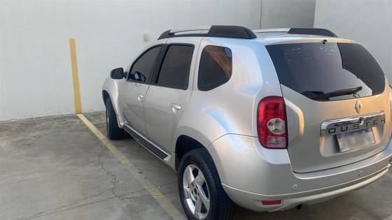 RENAULT DUSTER 1.6 4X2 16V FLEX 4P MANUAL RENAULT DUSTER 1.6 4X2 16V FLEX 4P MANUAL